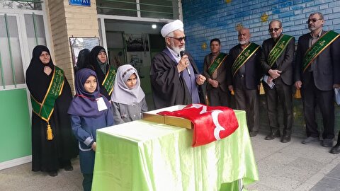 اجرای طرح «نشان ارادت» در مدارس آران و بیدگل+گزارش تصویری